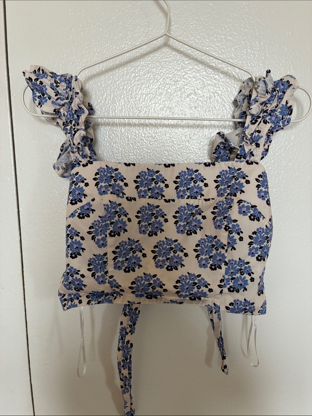 Floral Ruffle Strap Crop Top - Blue/White